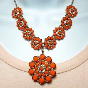 NEW Premier Designs Coral Crystal Flower Necklace